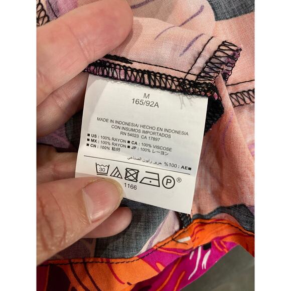 Old Navy NWT Banana Leaf Romper Black Pink & Orange Print Size M - Picture 9 of 10